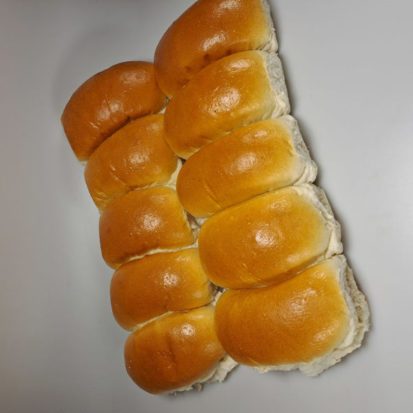 Afbeelding van 10 zachte witte broodjes aanbieding woensdag